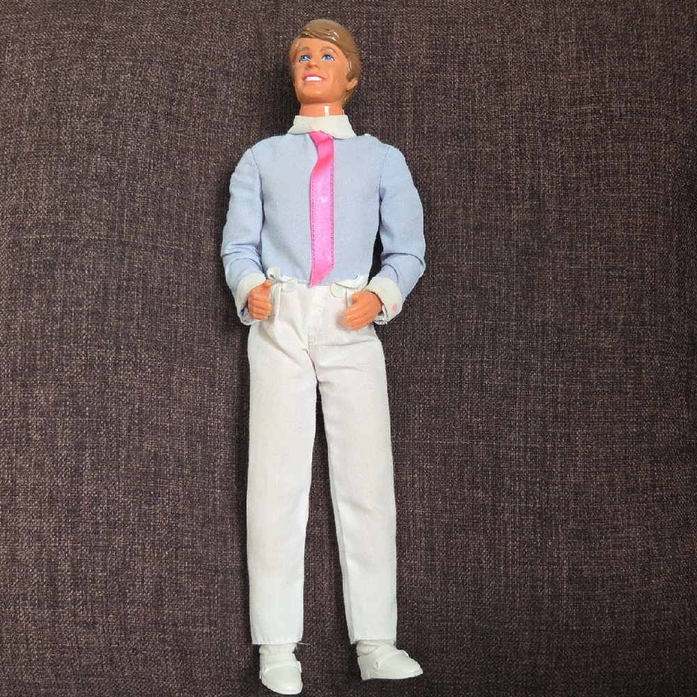 Vintage Ken Doll 1983 Heart Family Dad Brown Painted Hair